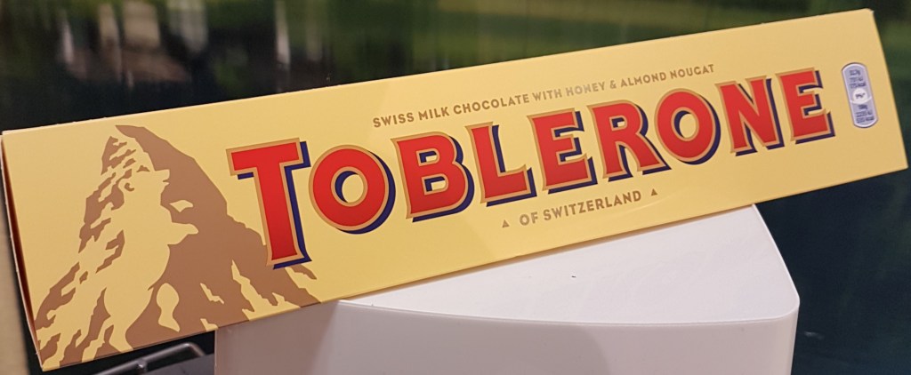 Dieses Bild hat ein leeres alt-Attribut; sein Dateiname ist toblerone.jpg.